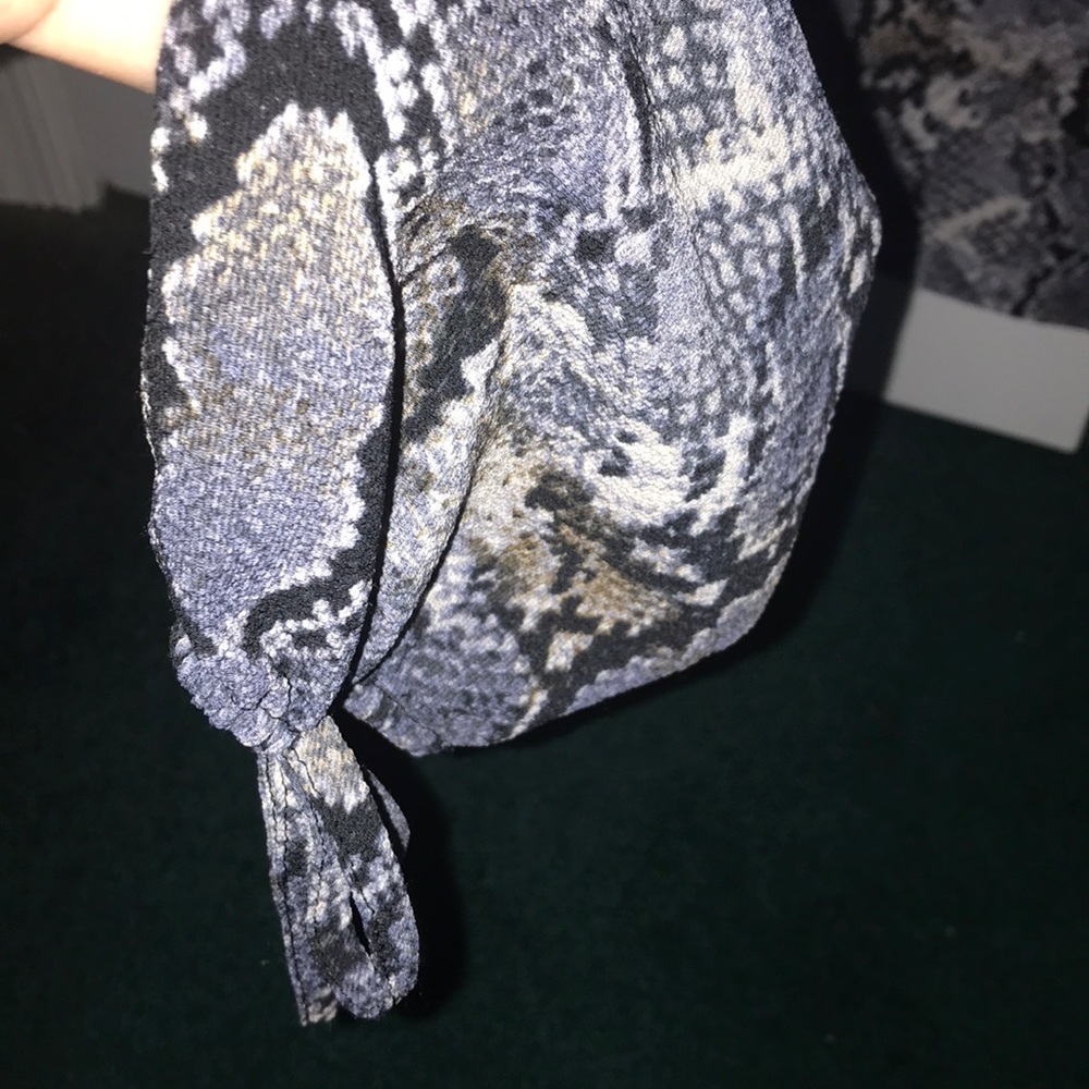 Blouse - Picture 6 of 6